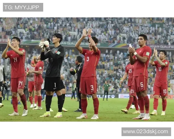 威科姆与斯旺西的激烈对决即将上演谁能在赛场上笑到最后